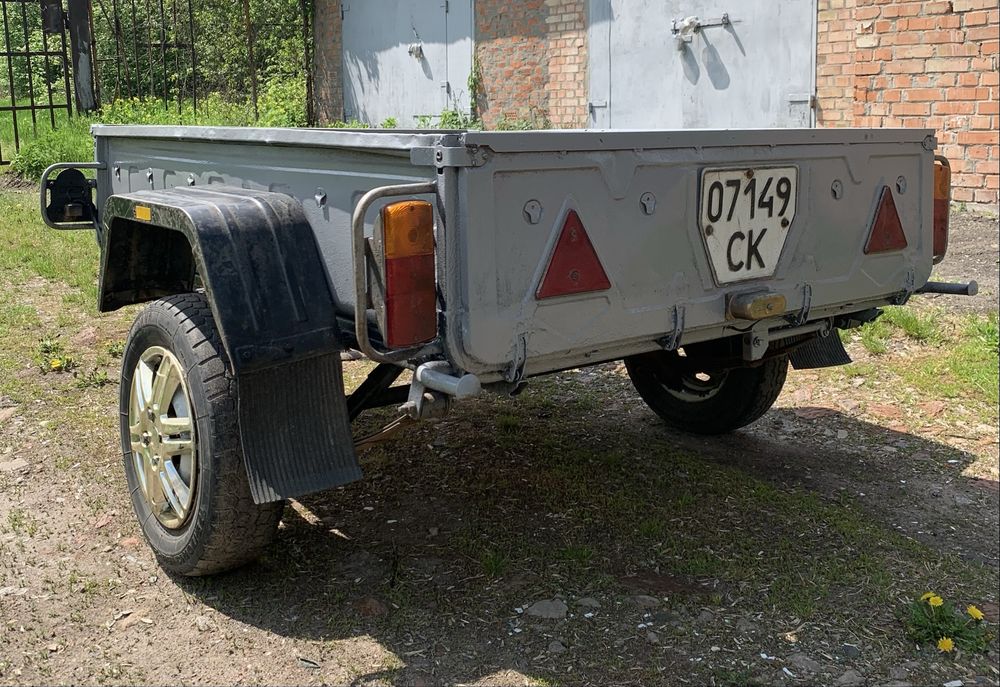 Причіп КрАЗ з документами у хорошому стані