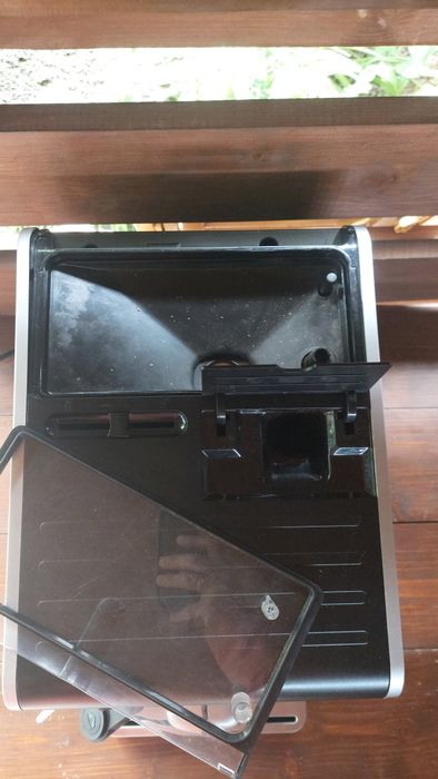 Saeco кавоварка кавомашина з капучинатором  кофемашина