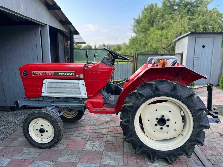 Трактор Yanmar Японія