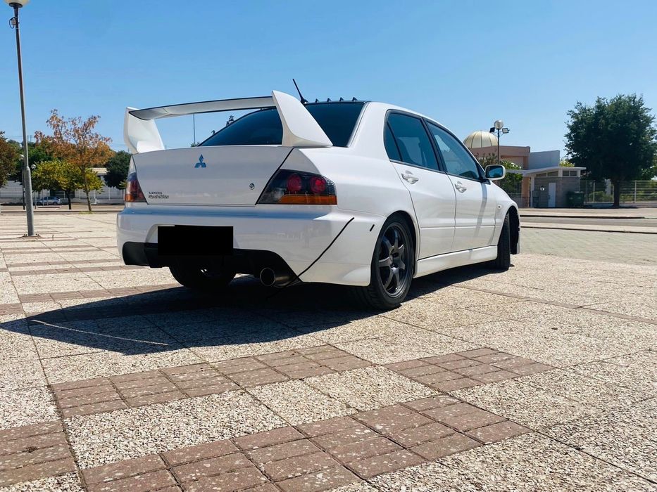 Mitsubishi Lancer Evolution IX512765893281075201
