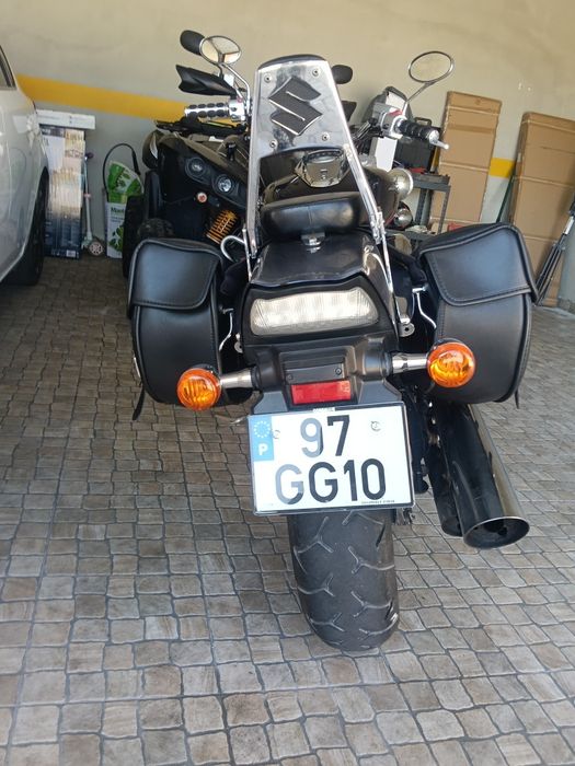 Suzuki intruder boulevard