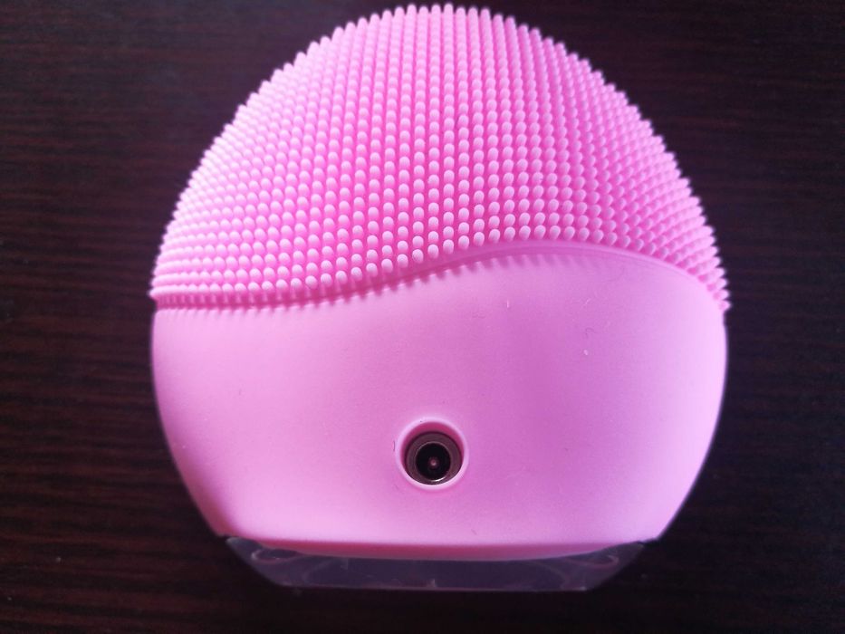 Aparelho de limpeza facial e antienvelhecimento