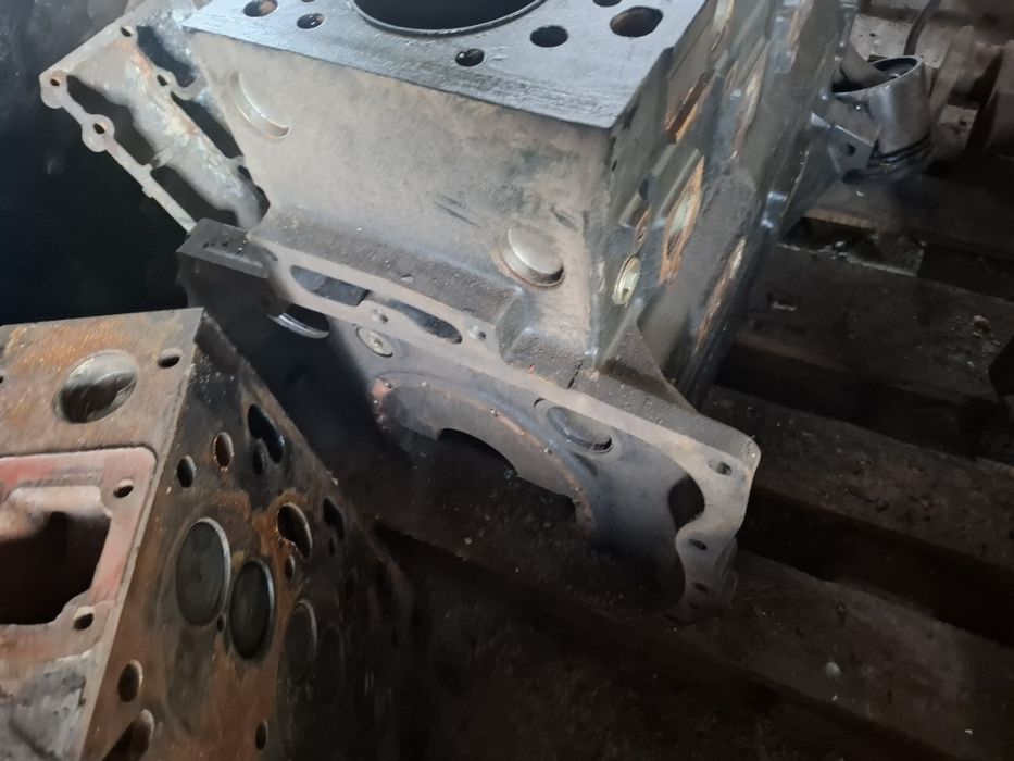 Silnik perkins AA 1004 AB części blok głowica wał podstawa alternator