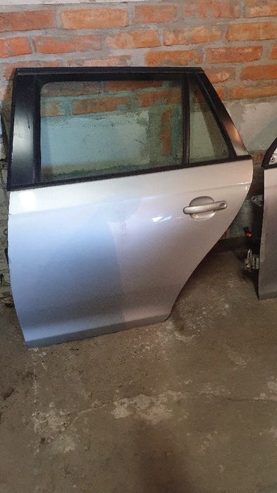 Vw golf 6  drzwi lewy tył kombi
