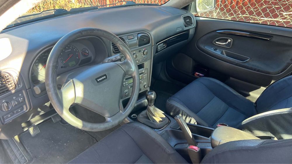 Volvo V40 2004 rocznik