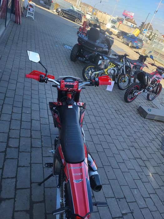 Новий Мотоцикл BSE J10 ENDURO 250