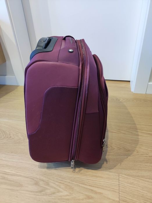 Walizka kabinowa Samsonite w pięknym kolorze