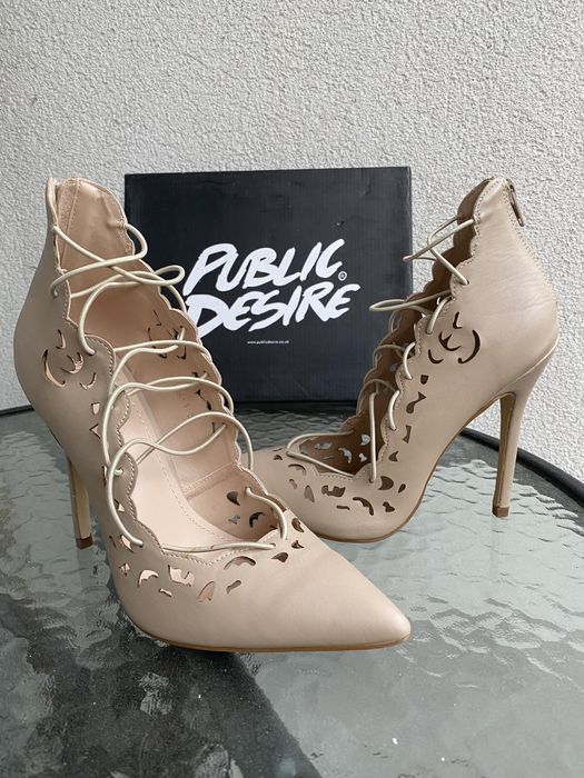 Public Desire nowe szpilki ecru beż 38