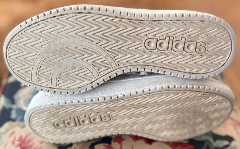 Ténis Adidas 37
