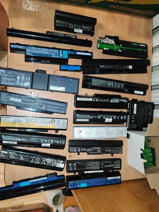 Baterie do laptopów Dell Fujitsu Simens HP Asus Samsung  Lenovo Aser
