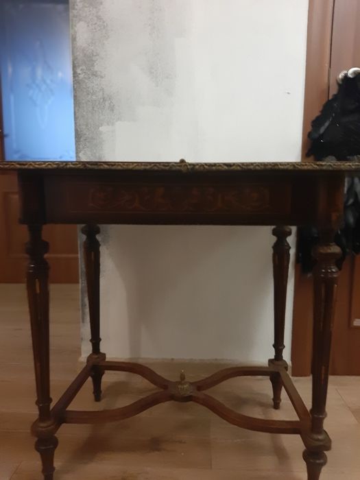 Антикварный столик для преферанса