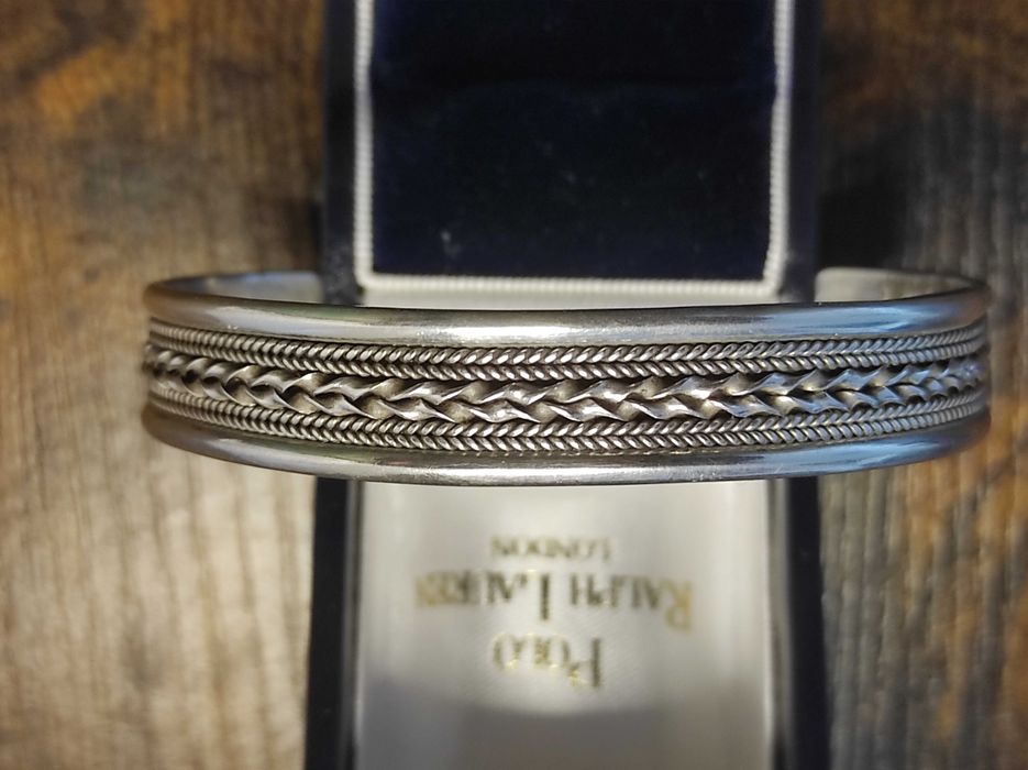 Pulseira em prata peça de requinte