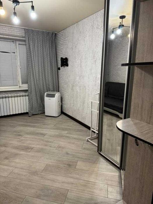 Продам комнату в блоке метро