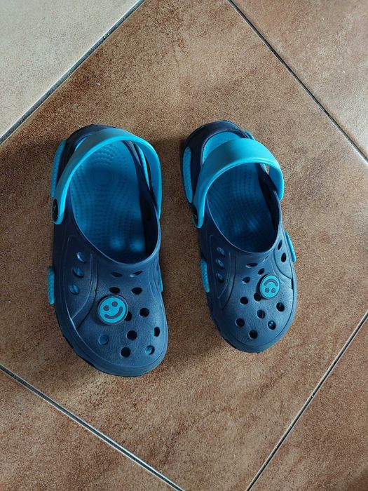 Klapki basenowe 28 buty do wody