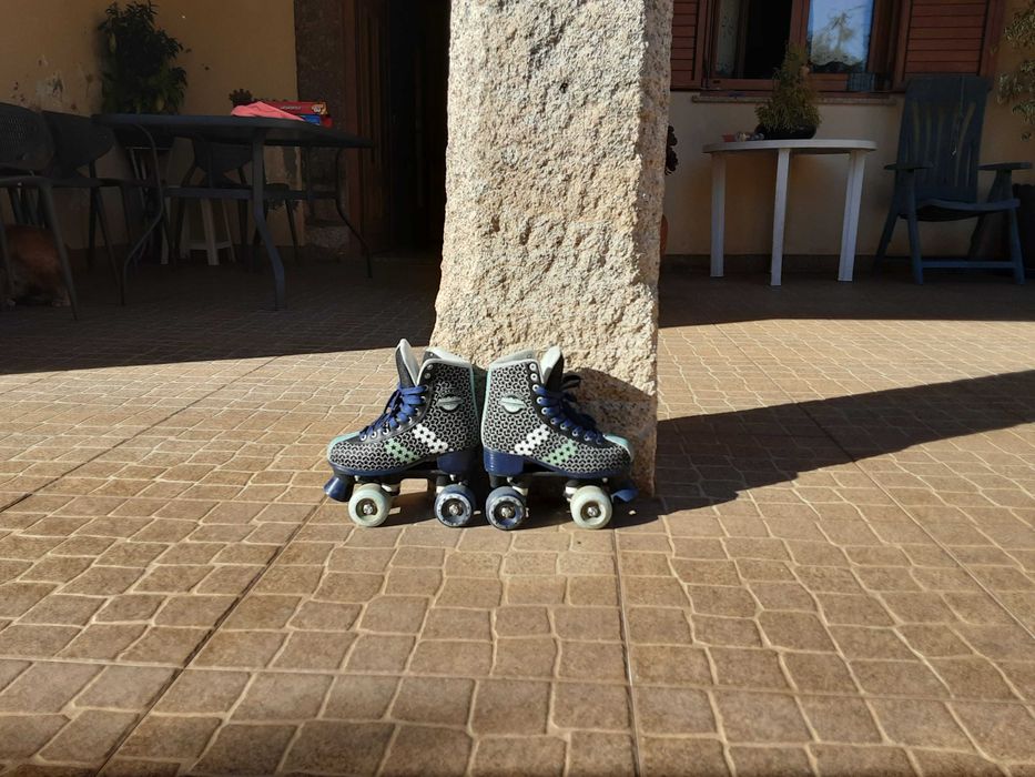 Patins como novos