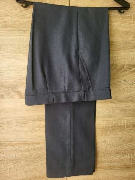 Garnitur młodzieżowy