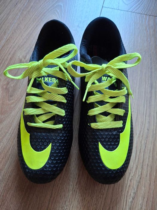 Бутсы мальчику, р. 37