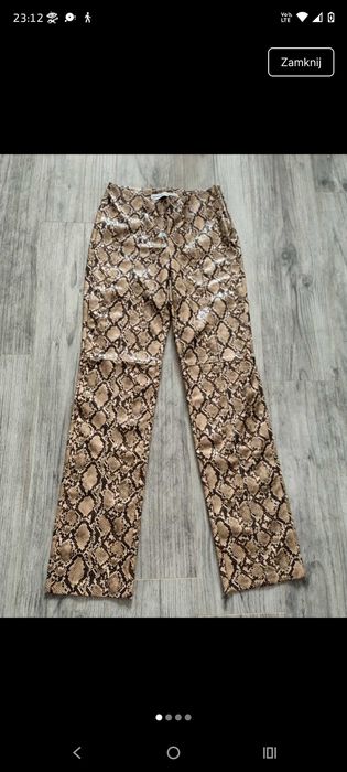 Spodnie snake print Bershka XS rozszerzana nogawka modne