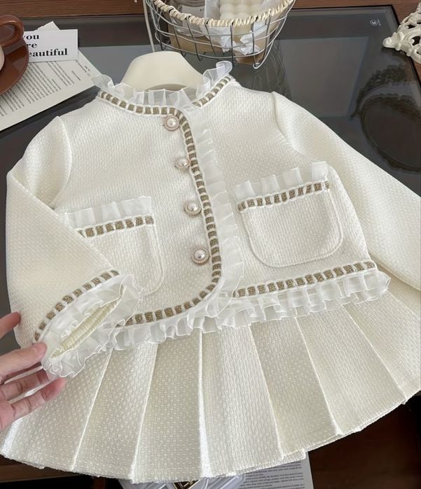 Костюм для дівчинки