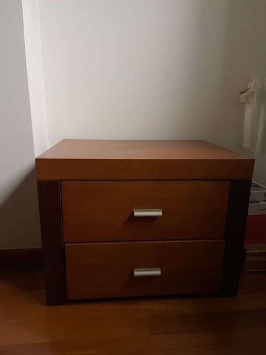 Mesinha de cabeceira