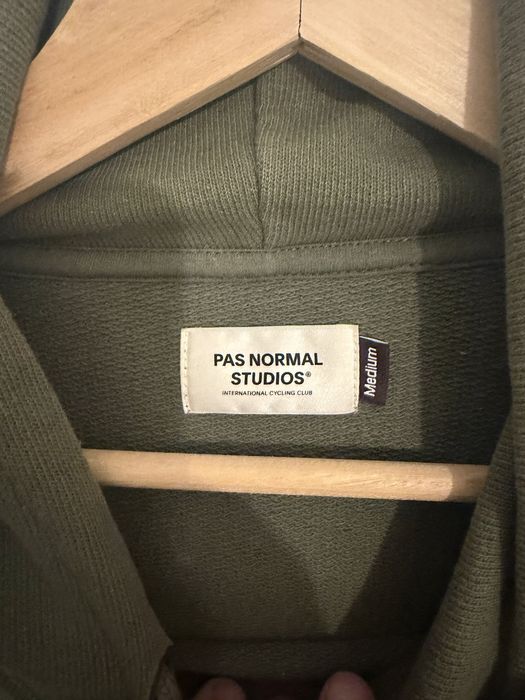 Pas normal studios Худі М PNS