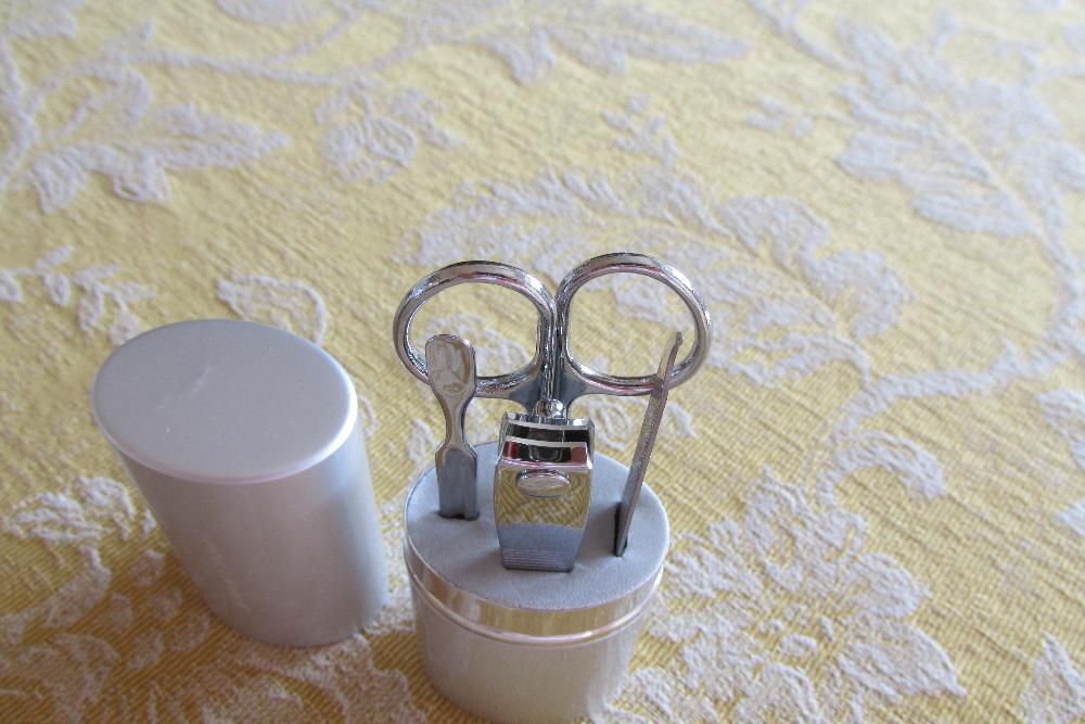 Caixinha de manicure