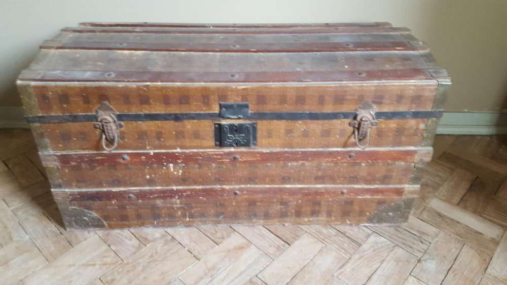 Arca de madeira antiga