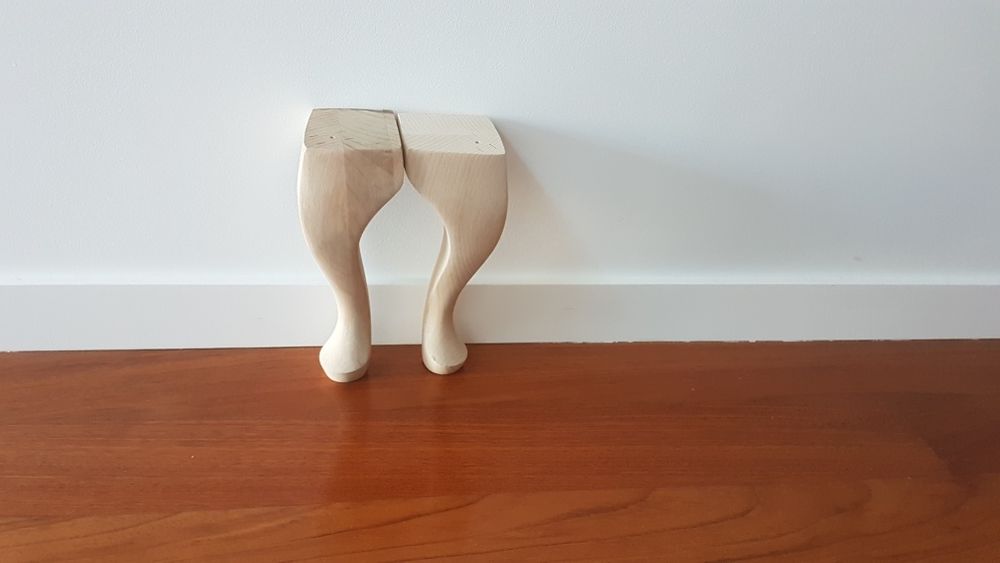 8 pés Queen Anne em madeira sólida - 23cm