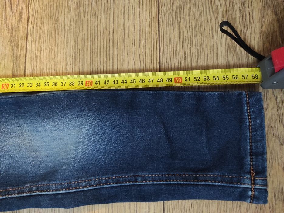 Spodnie dla chłopca dżinsowe jeansy 104 miękki materiał