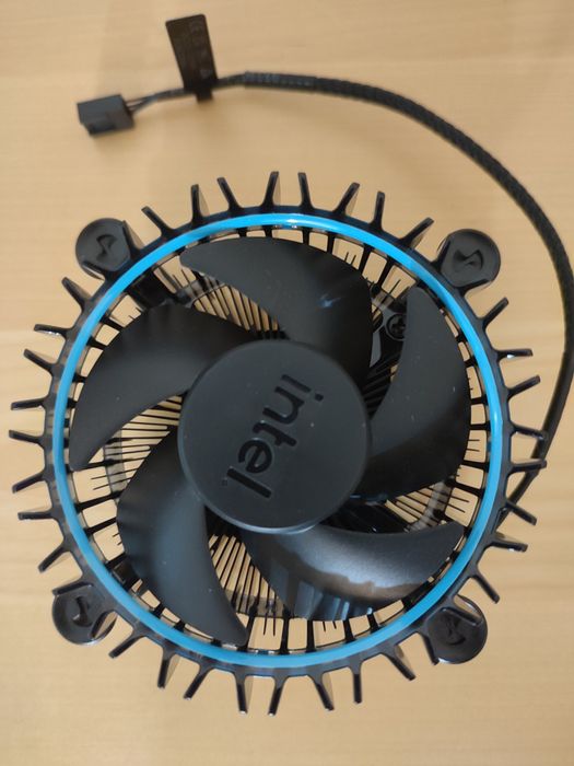 Intel RM1 Stock Cooler Olivais • OLX Portugal