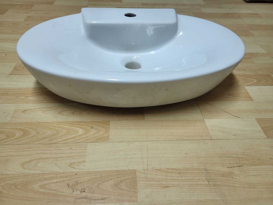 Oval Ceramic Washbasin423701747115632641