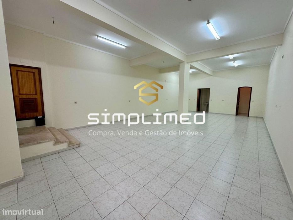 Loja Ampla em São Marcos – Agualva-Cacém — Agualva E Mira-Sintra, Lisboa