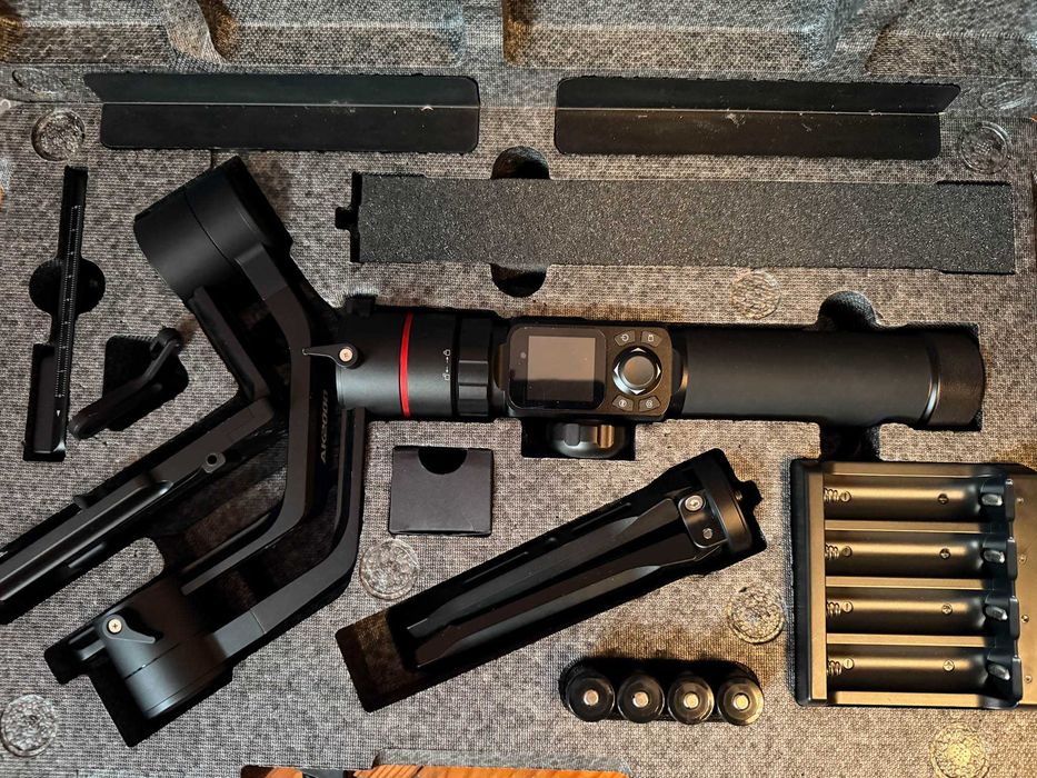 Estabilizador de Câmera FeiyuTech AK2000 | Bluetooth | WIFI | LCD | 360° para Canon Sony Panasonic - Preto