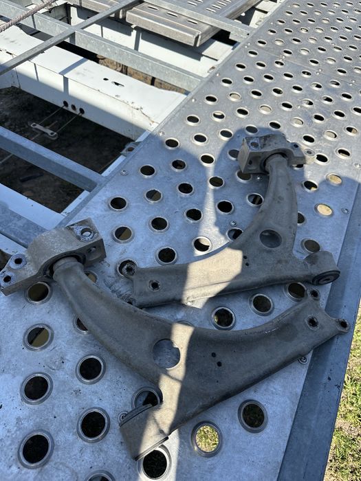 Підрамник рейка цапфа стойка passat b6