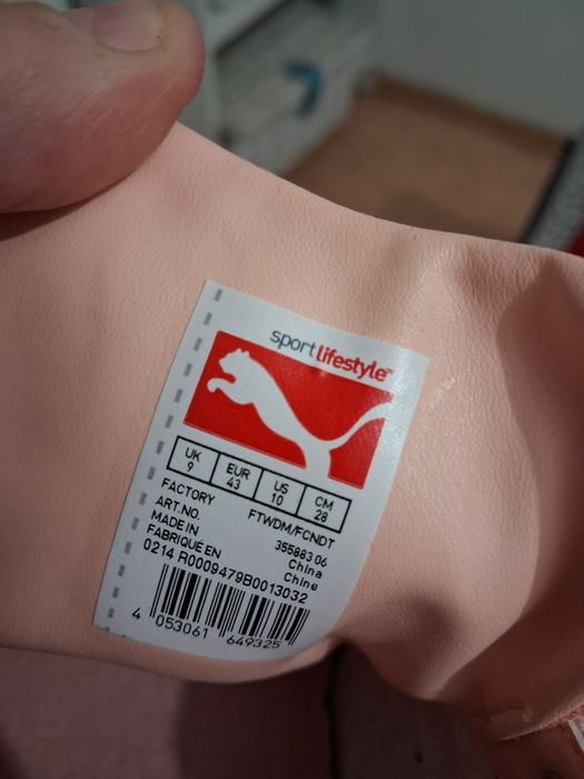 Buty puma rozmiar 43 morelowa nowe