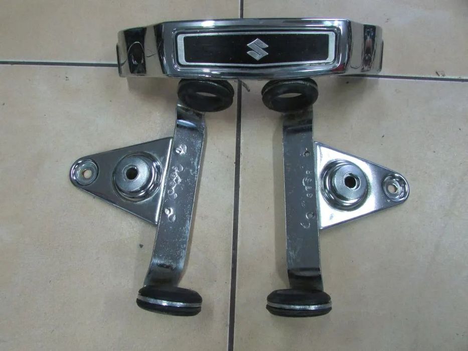 SUZUKI GN 250 mocowania lampy osłona półki