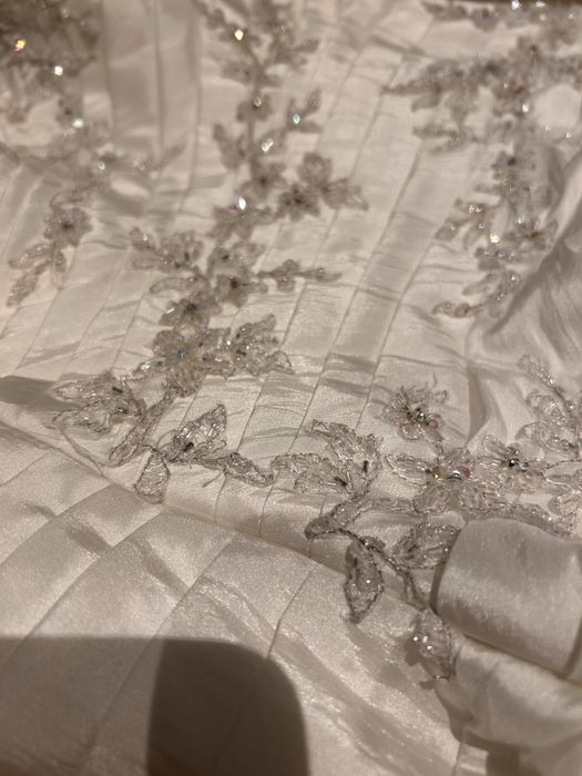 Suknia Ślubna San Patrick Pronovias Group  model Levande R. 36/38