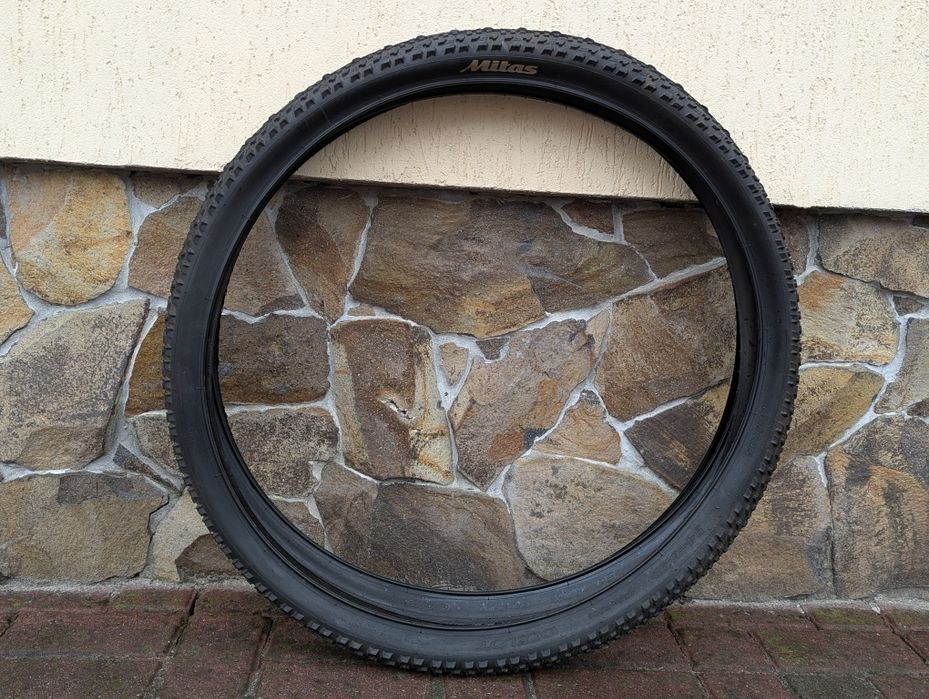 Нові фірмові покришки до велосипеда Schwalbe/Specialized