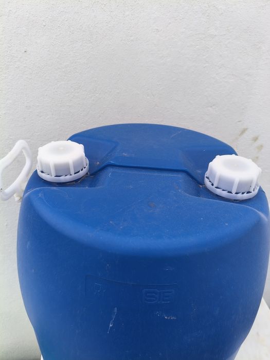 Bidons de 65 litros