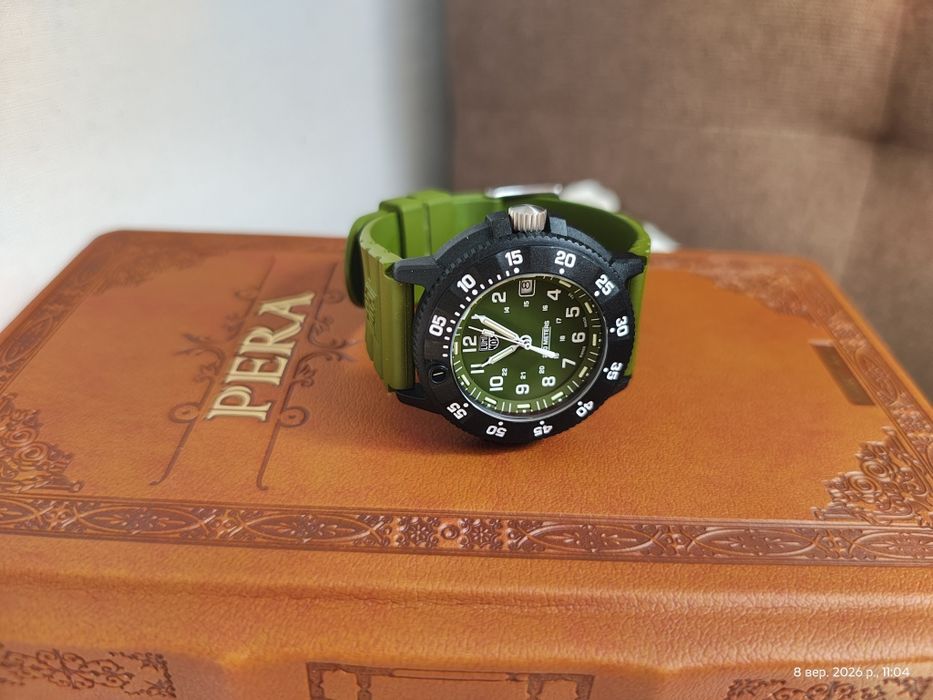 Годинник Luminox Original Navy