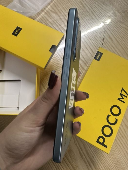 Продам новий телефон poco m7 128 GB