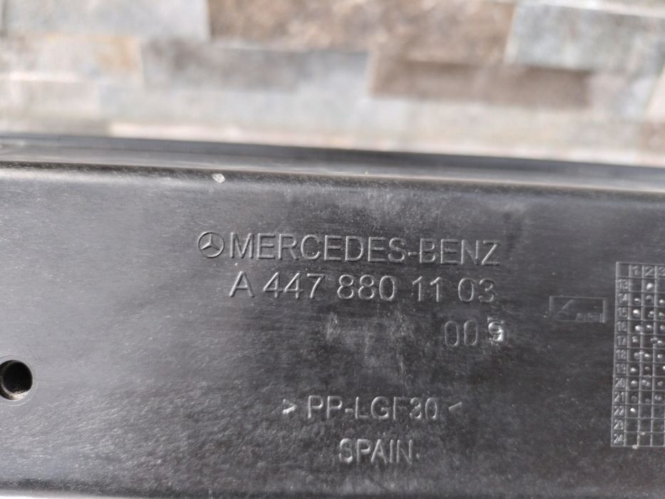 Установочна панель телевізор Mercedes Vito Віто  V-class Ве-клас Metr