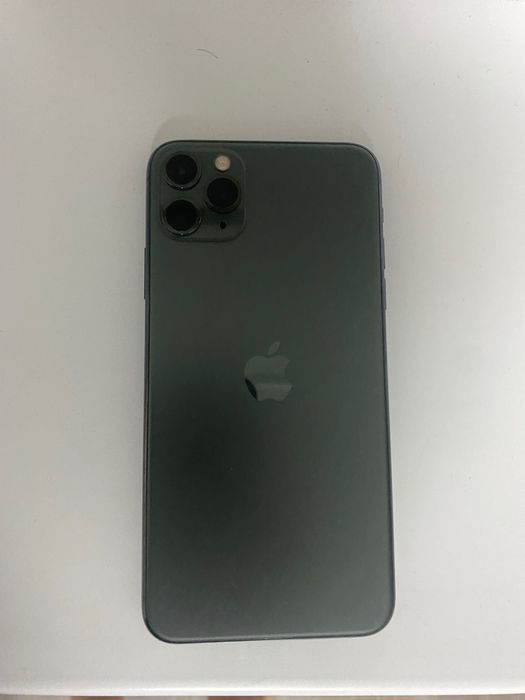 Продам Айфон 11 про макс