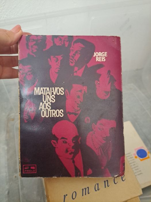 Livros vários valor negociável