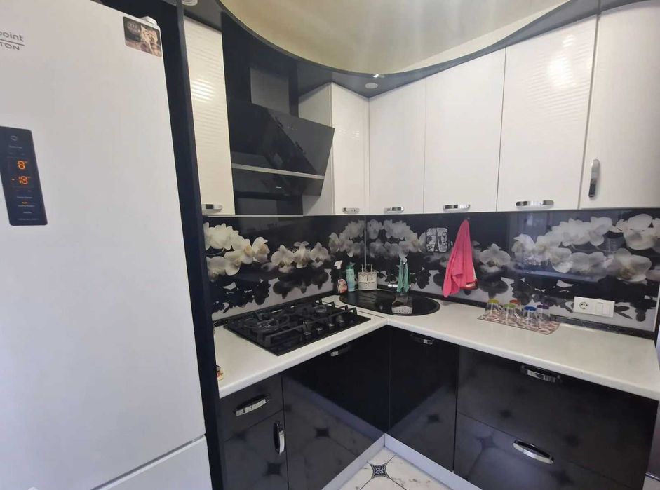 Продам 2к квартиру на Новых Домах, м.Дворец Спорта