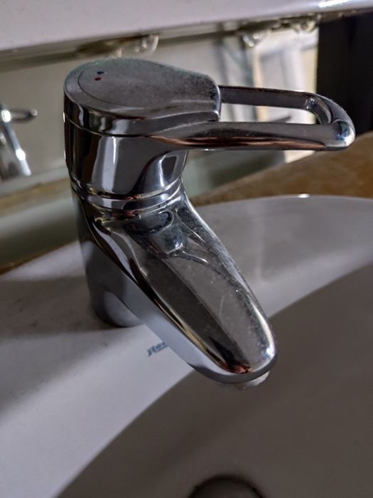 Armário casa de banho