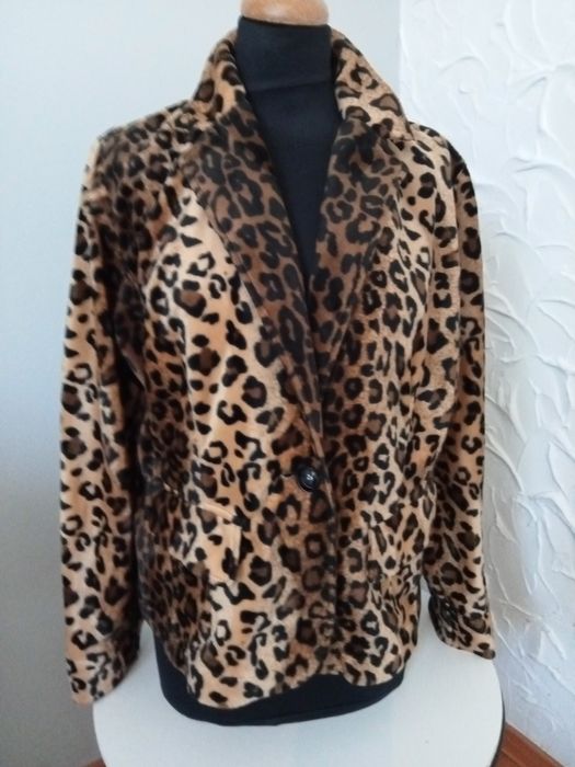 Okazja piękny żakiet taliowany sprzedam.