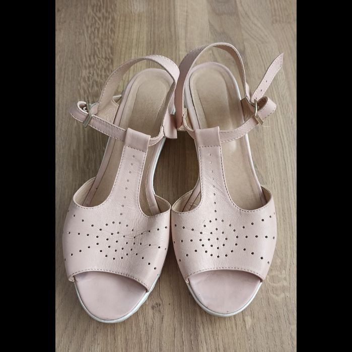 Босоніжки 40 25.5