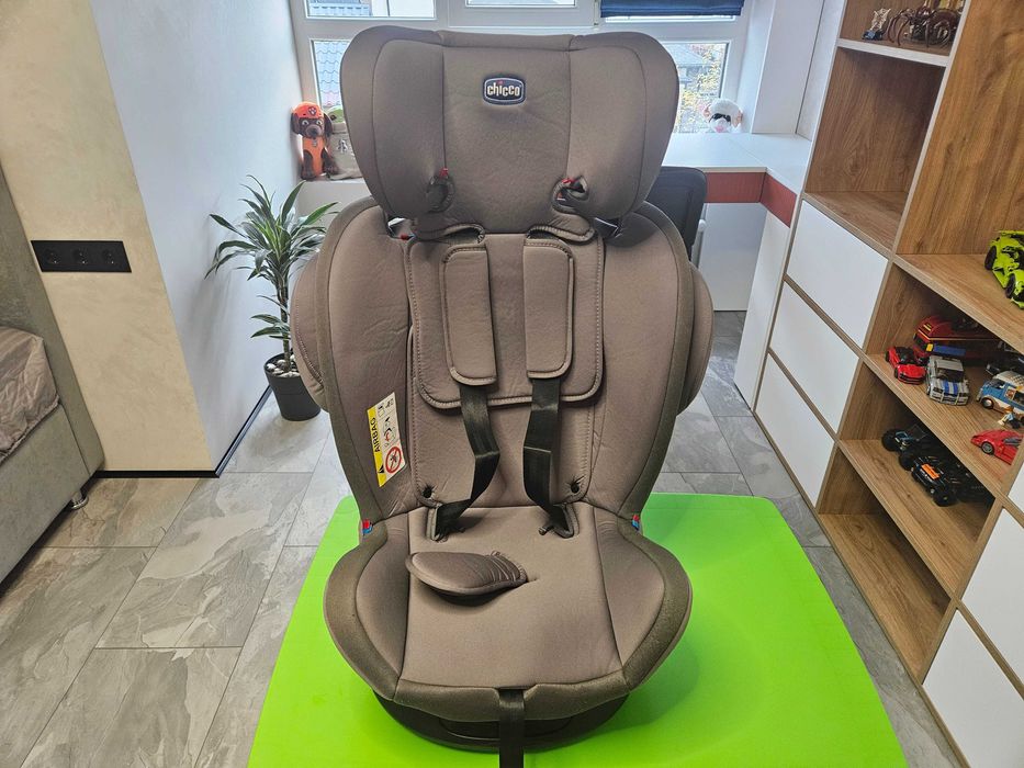 Автокрісло Chicco Unico 0+/1/2/3 (0–36 кг) Isofix