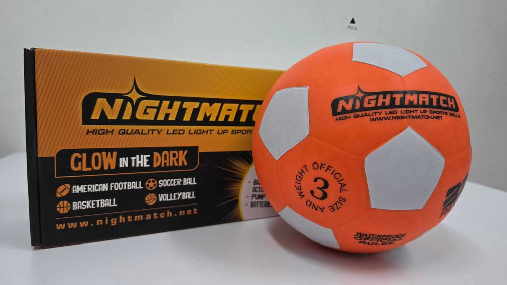 Świecąca Piłka Nożna LED NIGHTMATCH rozm 3 - HIT dla dzieci